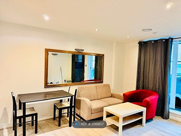 2 Bedroom Flat To Rent In Platinum House, Harrow, HA1