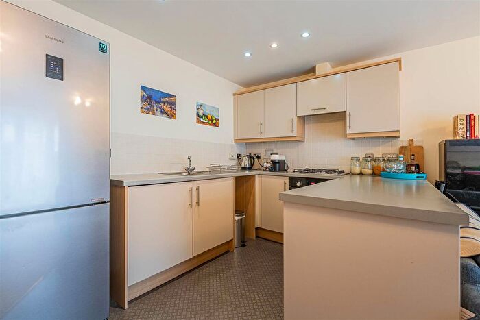 1 Bedroom Flat For Sale In Clive Road, Canton, Cardiff, CF5