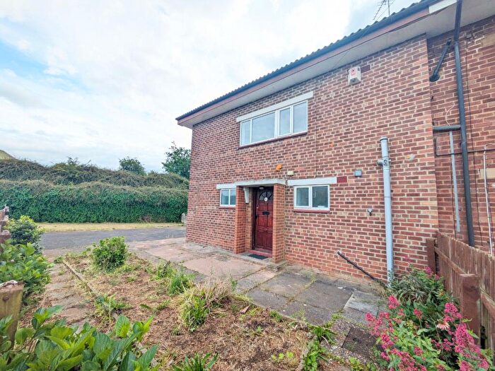 3 Bedroom Semi-Detached House To Rent In Heathfield Road, Grantham, NG31