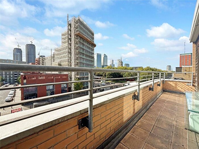 1 Bedroom Flat To Rent In Follett Street, London, E14
