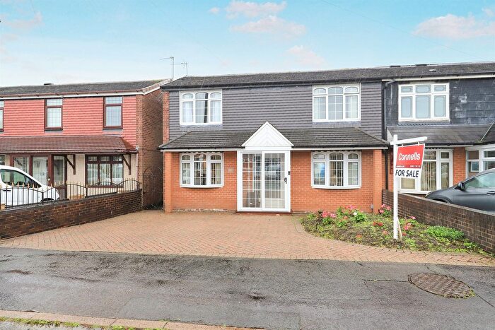 3 Bedroom Semi-Detached House For Sale In Gorse Road, Ashmore Park Wednesfield, Wolverhampton, WV11