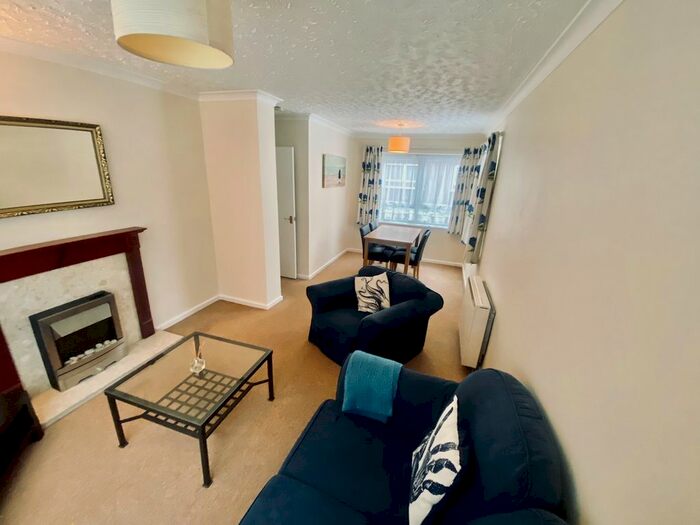 2 Bedroom Flat To Rent In Newbridge Mews, Tettenhall Road, Wolverhampton, WV6