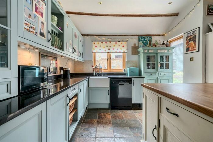 5 Bedroom Detached House For Sale In Fulfords Hill, Itchingfield, RH13