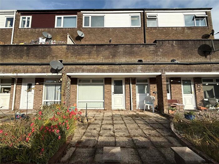 1 Bedroom Apartment For Sale In Pendle Court, Bolton, Greater Manchester, BL1