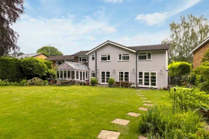 5 Bedroom Detached House To Rent In Milner Drive, Cobham, KT11