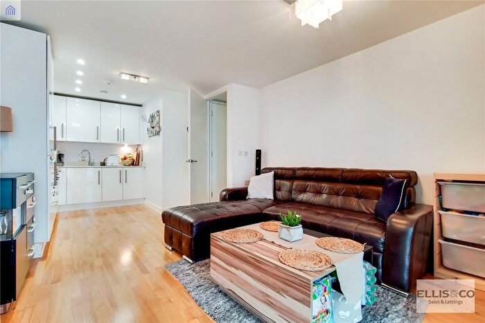 1 Bedroom Flat For Sale In Elizabeth House, High Road, Wembley, HA9
