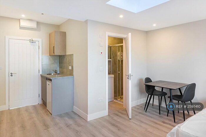 Studio To Rent In Broad Walk, London, SE3