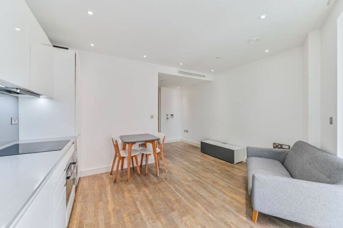Studio To Rent In Nine Elms Point, Nine Elms, London, SW8