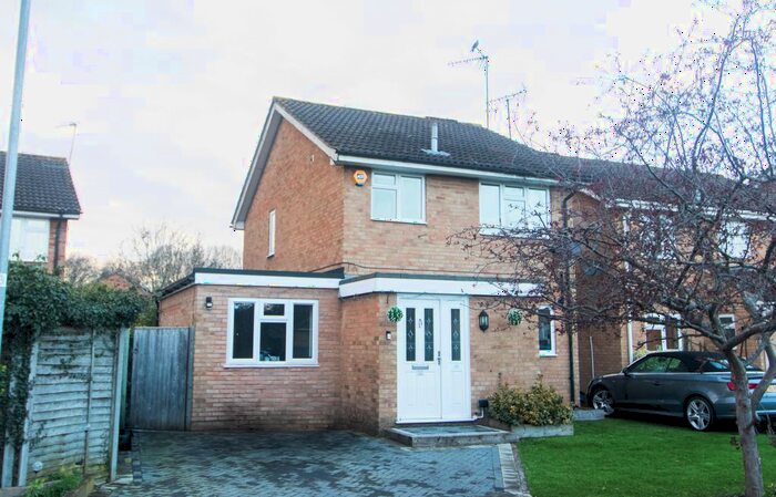 3 Bedroom Detached House To Rent In Kilmuir Close, College Town, Sandhurst, GU47