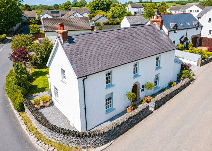 4 Bedroom Detached House For Sale In St. Florence, Tenby, SA70