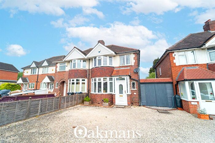 3 Bedroom Semi-Detached House For Sale In Jiggins Lane, Birmingham, West Midlands, B32