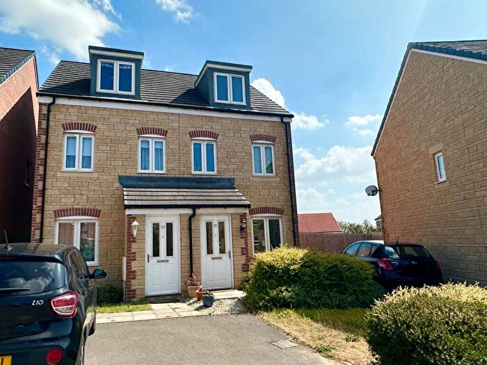 3 Bedroom House To Rent In Gainey Gardens, Chippenham, SN15