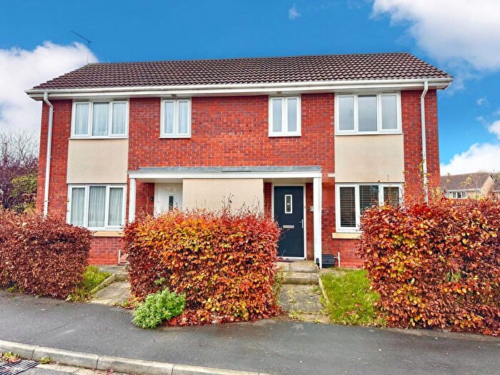 2 Bedroom Semi-Detached House To Rent In Thirlmere Way, Kingston Upon Hull, HU7