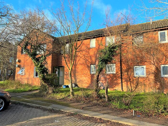 1 Bedroom Flat To Rent In Norbrek, Two Mile Ash, Milton Keynes, MK8