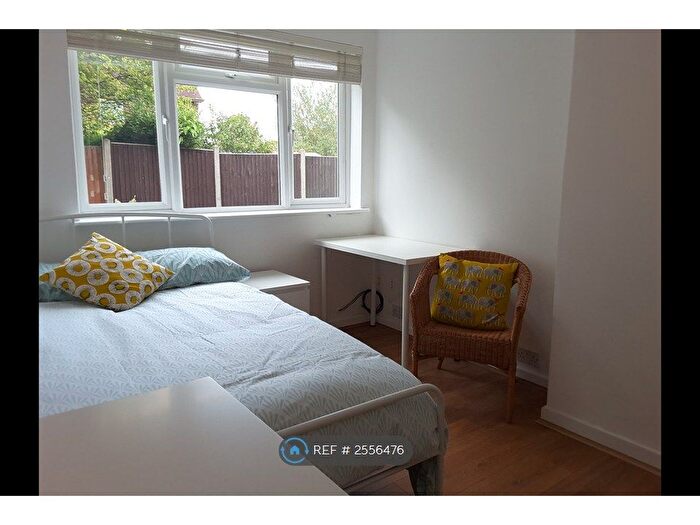 4 Bedroom Semi-Detached House To Rent In Broomfield, Guildford, GU2