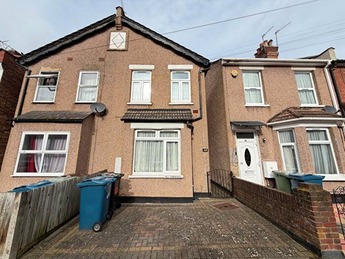2 Bedroom Semi Detached House For Sale In Graham Road, Harrow, HA3