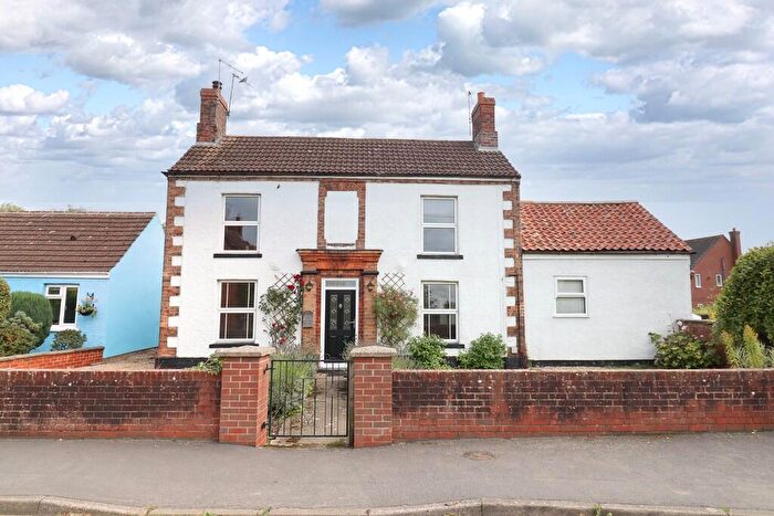 3 Bedroom Detached House For Sale In Brigg Road, South Kelsey, Market Rasen, LN7