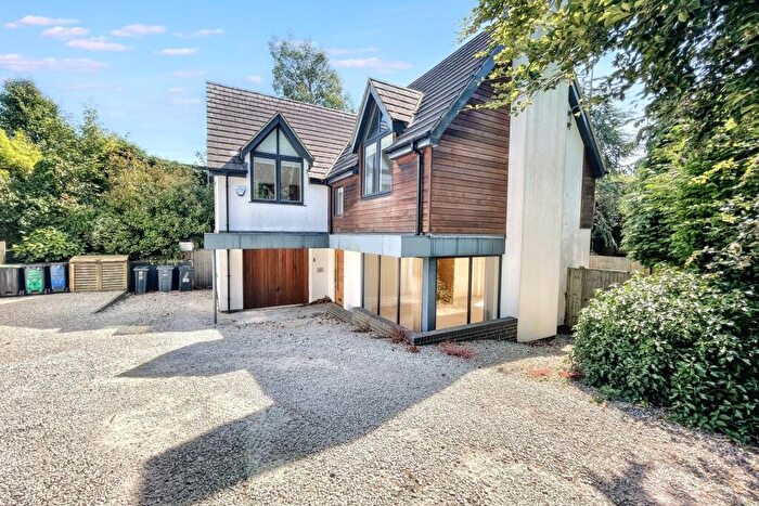 4 Bedroom Detached House For Sale In Queens Park, BH9