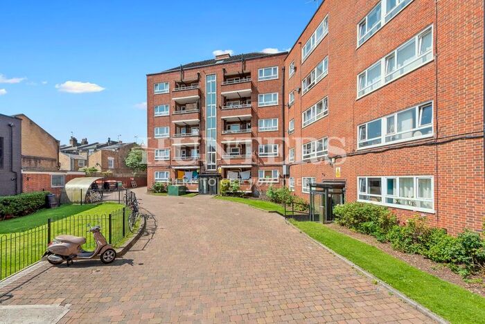 1 Bedroom Flat To Rent In Denman House, London, N16