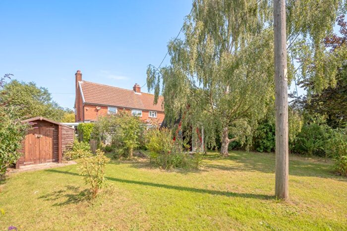 3 Bedroom Semi-Detached House For Sale In The Causeway, Sibton, Saxmundham, IP17