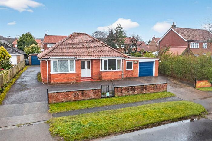 2 Bedroom Detached Bungalow For Sale In Carr Lane, Sutton-On-The-Forest, York, YO61
