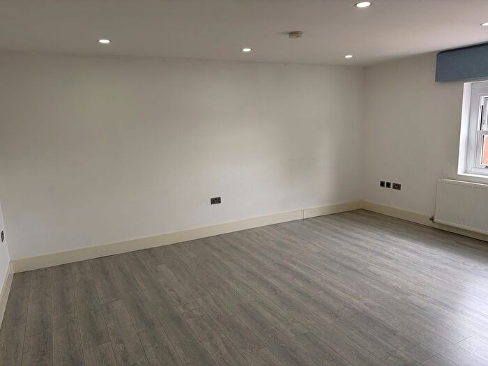 1 Bedroom Flat To Rent In London Road, Southend-On-Sea, SS1
