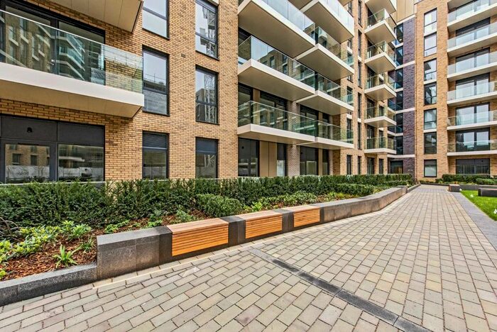 1 Bedroom Flat To Rent In Queenshurst Square, Kingston Upon Thames, KT2