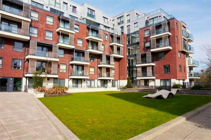 1 Bedroom Flat To Rent In Green Lane, Edgware, HA8