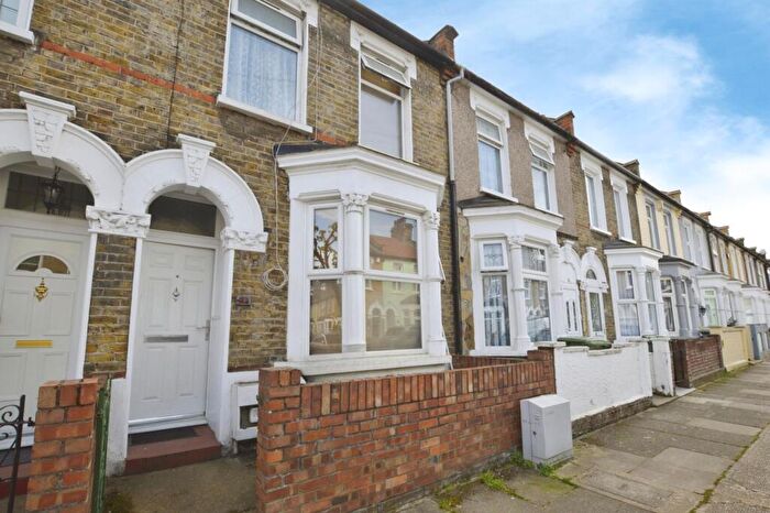 3 Bedroom Terraced House For Sale In Humberstone Road, London, E13