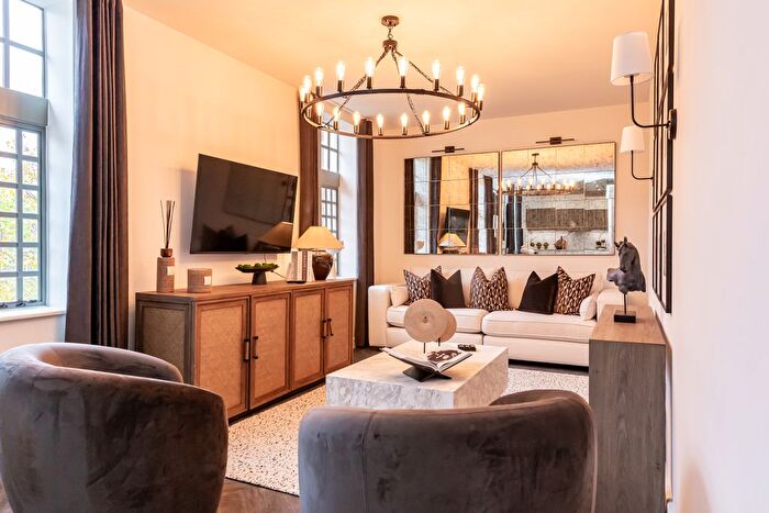 2 Bedroom Flat For Sale In Glenburnie Road, London, SW17