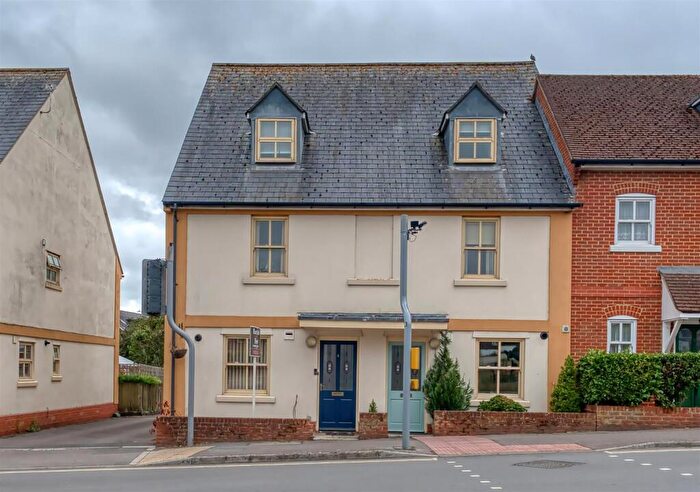 3 Bedroom Town House For Sale In Rivers Arms Close, Sturminster Newton, DT10