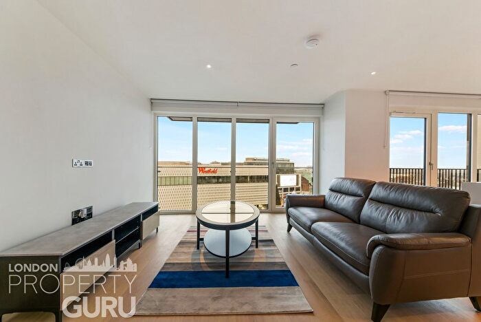 2 Bedroom Flat To Rent In White City Living, London, W12