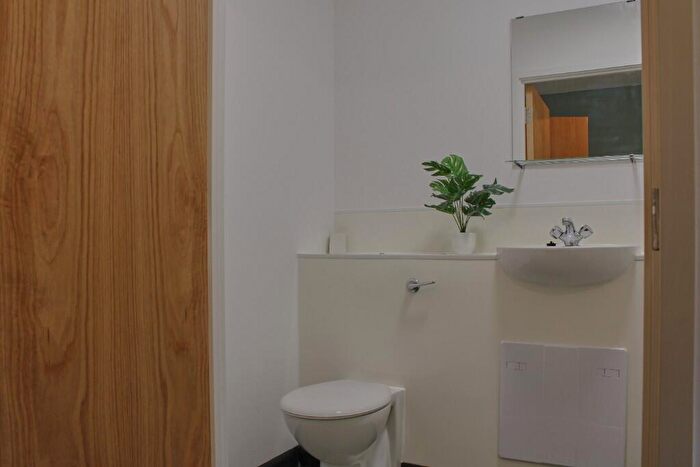 5 Bedroom Flat To Rent In Cumberland Street, Bristol, BS2