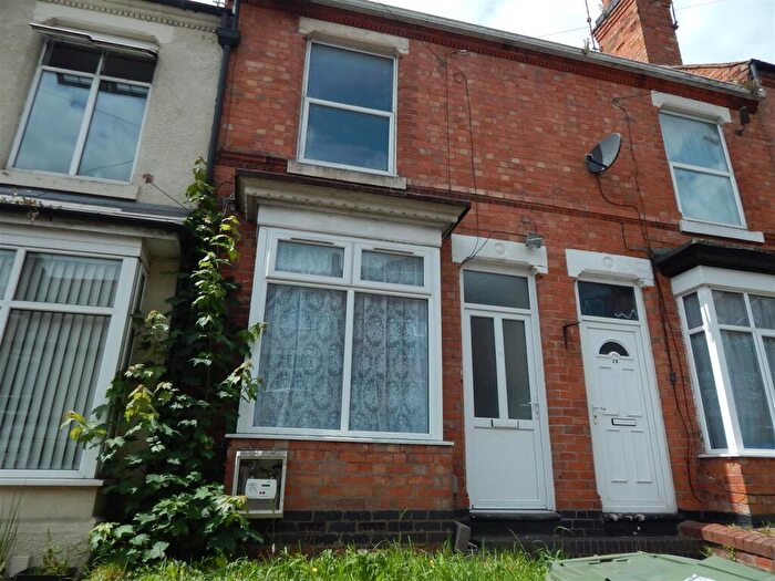 3 Bedroom Terraced House To Rent In Marsden Road, Redditch, B98