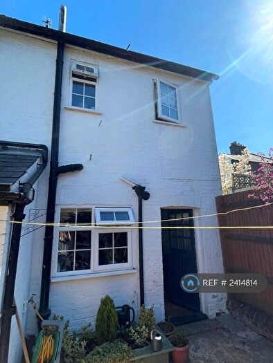 2 Bedroom End Of Terrace House To Rent In Herts, Berkhamsted, HP4