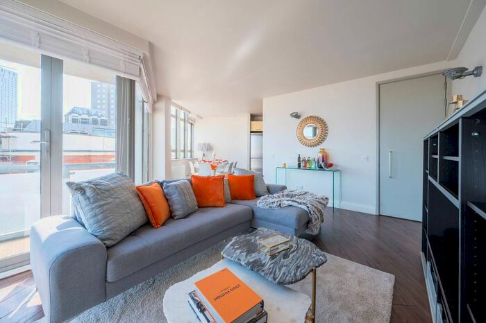 2 Bedroom Flat To Rent In City Road, Old Street, London, EC1V