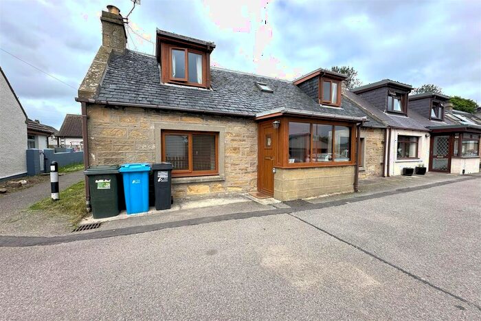 3 Bedroom End Of Terrace House For Sale In Bank Street, Balintore, Ross-Shire, IV20