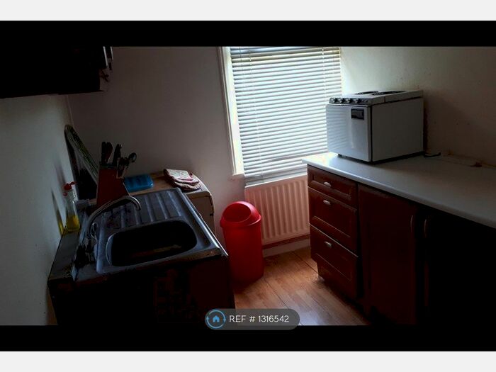 1 Bedroom Flat To Rent In Kirkley Close, Newcastle Upon Tyne NE3