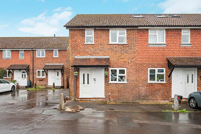 3 Bedroom End Of Terrace House For Sale In Hazel Road, Four Marks, Alton, Hampshire, GU34