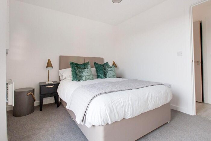 2 Bedroom Apartment To Rent In Trentham Street, Manchester, Greater Manchester, M15