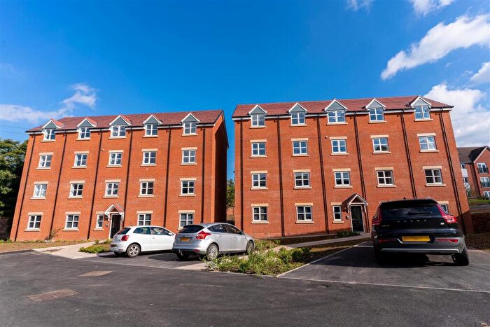 2 Bedroom House To Rent In Heroes Drive, Birmingham, B29