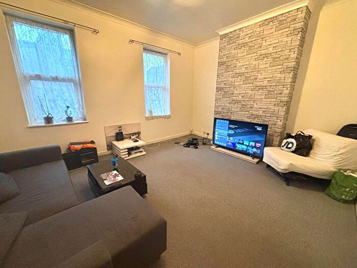 2 Bedroom Flat To Rent In High Street, Gateshead, NE8