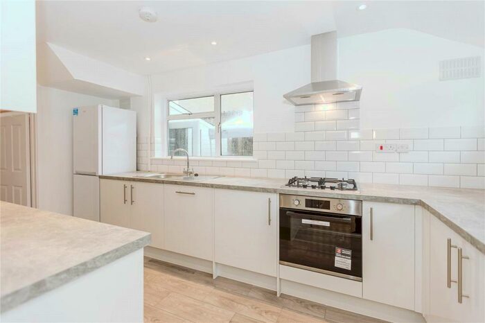 3 Bedroom Semi-Detached House To Rent In Gages Road, Kingswood, Bristol, BS15