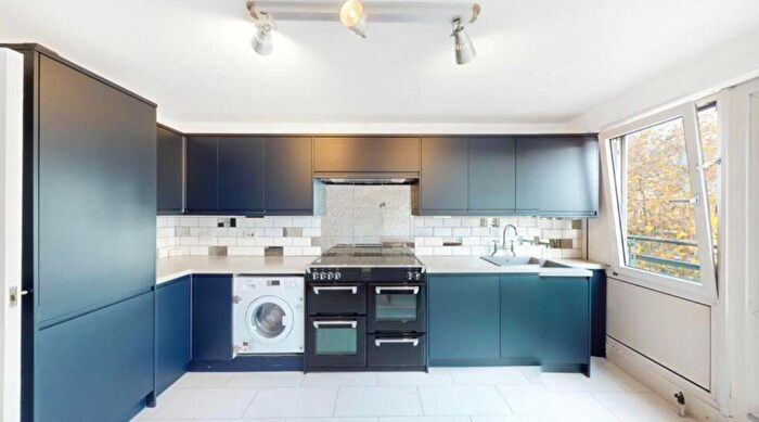 2 Bedroom Flat To Rent In Weedington Road, London, NW5