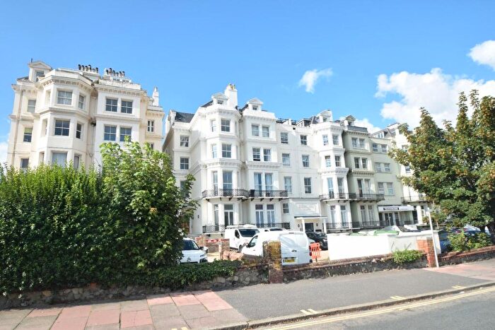2 Bedroom Flat To Rent In Wilmington Gardens, Eastbourne, BN21