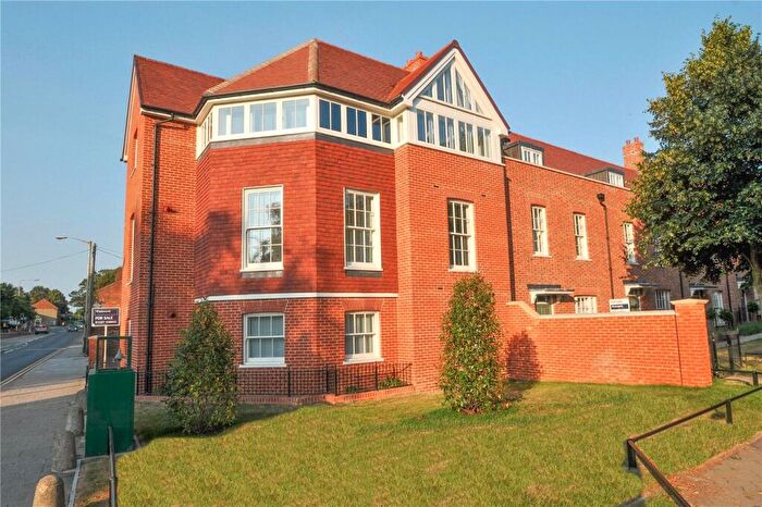 2 Bedroom Apartment To Rent In Military Road, Canterbury, Kent, CT1