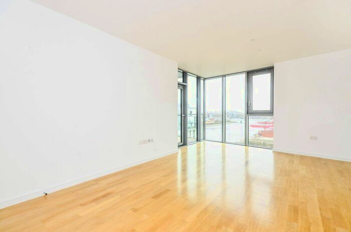 2 Bedroom Flat To Rent In Eastfields Avenue, Wandsworth, London, SW18