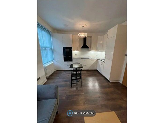 1 Bedroom Flat To Rent In Caledonian Road, London, N7