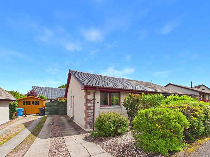 2 Bedroom Semi-Detached House For Sale In Hillside Avenue, Kingussie, PH21