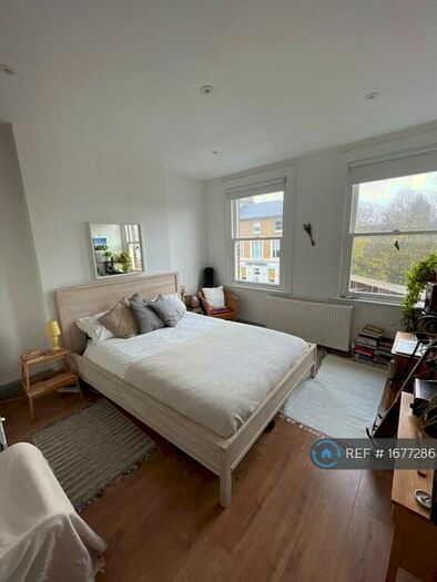 3 Bedroom Flat To Rent In Tyrwhitt Road, London, SE4